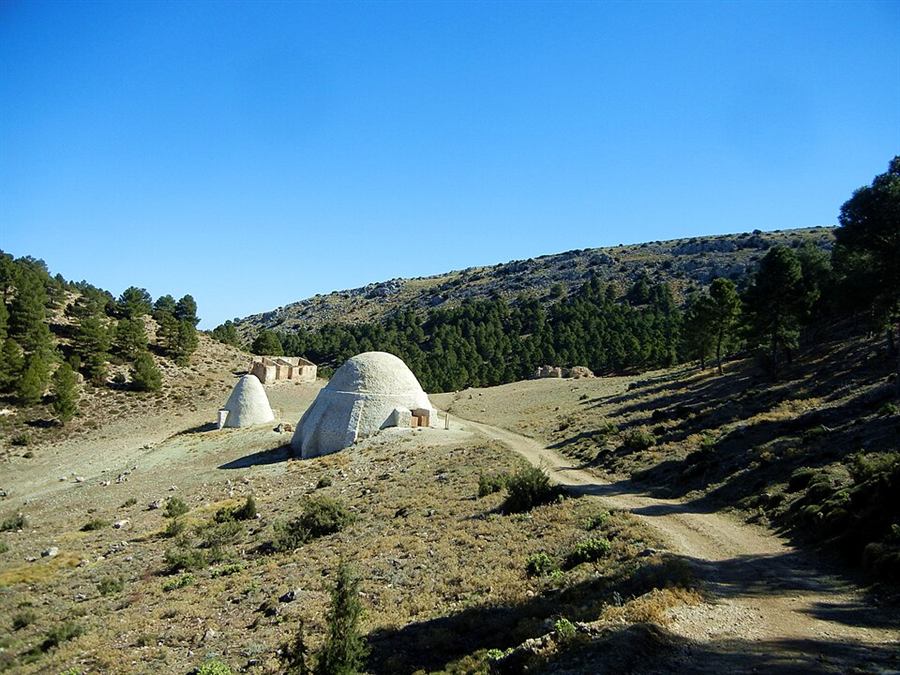 Pozos de la nieve de Sierra Espuña, construcciones del siglo XVI para almacenar nieve